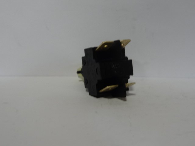 Alternative view of ΔΙΑΚΟΠΤΑΚΙ ON/OFF (4 επαφών, πολύγωνο εσωτερικά)